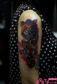 Imagens criativas de tatuagem de braço de gato pirata selvagem