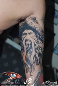 Scary iipateni ze tattoo ezisibhozo