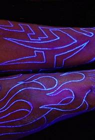 ma tattoos amtundu wama fluorescent amtundu wosaoneka