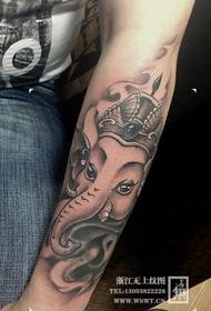 Tatuaggio del dio elefante bianco tailandese