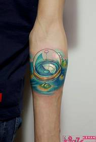 Ib qho Permanent Compass Caj Npab Tattoo Duab