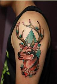 Immagine del modello del tatuaggio dell'antilope di colore di modo del braccio di personalità di bell'aspetto