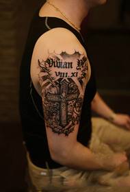 Lengan bunga kreatif lengan silang gambar tattoo