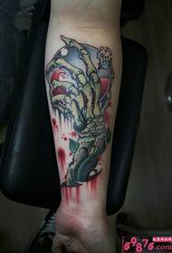Pictiúir de tattoo lámh liathróid chriosta cnámh láimhe agus na hEorpa