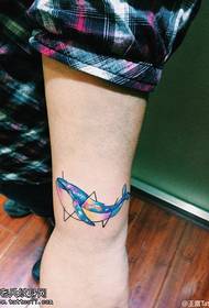 Barevné roztomilý delfín tetování vzor