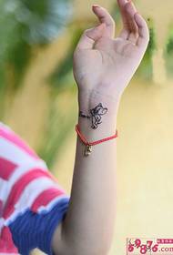 Gleoite pictiúr tattoo tattoo pictiúr wrist