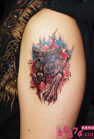 Dominearjend moade wolf holle earm tatoeage