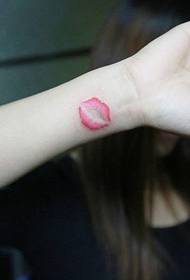 Fotos de tatuagem de moda de lábio de braço impressão
