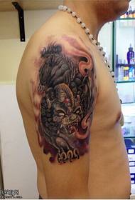 Caj npab tsoos tattoo daim duab