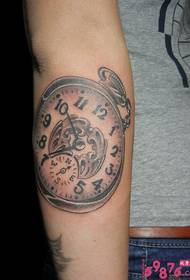 Imagen de tatuaje de brazo de reloj de bolsillo vintage