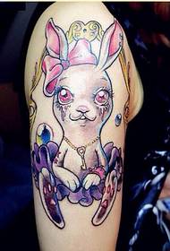 Osobnosť rameno móda dobre vyzerajúce karikatúra králik tetovanie vzor obrázok