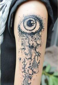 ຄົນອັບເດດ: ແຂນສ່ວນບຸກຄົນແຂນສີດໍາສີຂີ້ເຖົ່າຕາປາຮູບ tattoo ຮູບພາບ