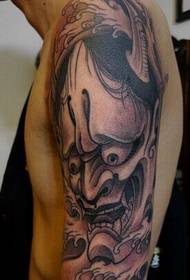Tatouage avatar très personnel sur le bras