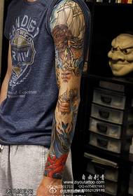 Морской огурец Посейдон властная цветочная татуировка рука