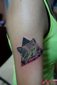 Creative Space Kitty Arm Tattoo Bild