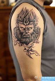 Modello tatuaggio scimmia braccio grande