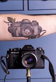 Mann Arm Kamera Mode Tattoo Bild