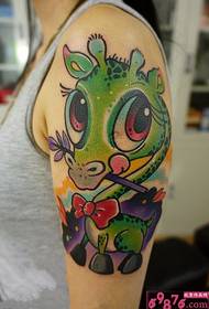 绿色萌小鹿手臂纹身图片