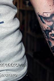 Tatuaggio testa di lupo bello