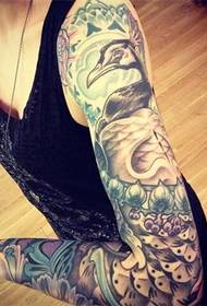 Tatuagem de flores do suíço Rob Kass
