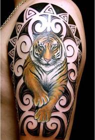 Leungeun totem gambar tato macan