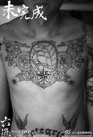 Borst grote extensie roer hand schip tattoo patroon