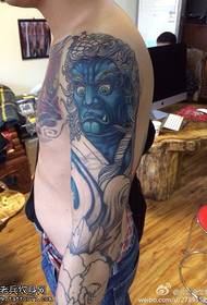 Braccio tesoro blu sereno come modello di tatuaggio