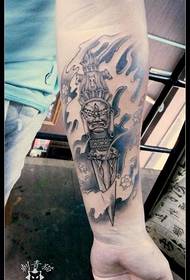 Tattoo forma brachium vajra