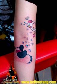 Образец за тетоважа на пика-пандата со рака