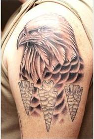 Zgodna i agresivna tetovaža orlova