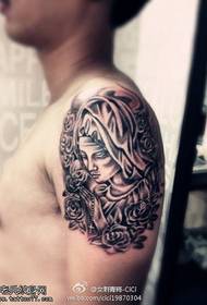 Arm swartgriis faam Mary tattoo-patroan