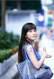 Fashion beautiful and beautiful beautiful girl arm cat tattoo picture