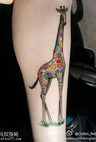 Arm color giraffe tattoo pattern