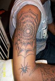 Yakışıklı kol örümcek ağı dövme