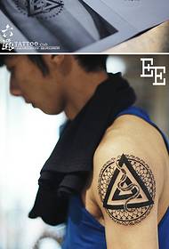 Modello tatuaggio serpente boemo