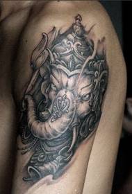 Foto di tatuaggi religiosi con braccio di elefante