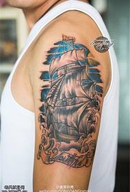 Big Arm Segeln Tattoo-Muster