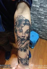 Arm sexy girl tattoo pattern