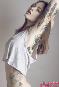 Patrón de tatuaje de brazo y cintura de belleza