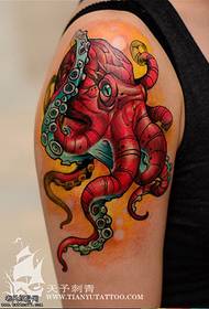 Umbala we-Arm owenziwe ngezifiso i-octopus tattoo iphethini