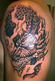 Gwo, super bèl tattoo dragon an