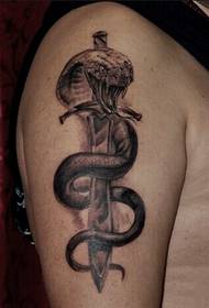 Tatuaggio serpente braccio personalizzato