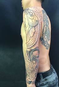 Tattoo lámh bláth dubh agus bán squid