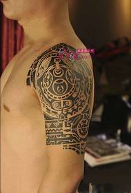 Männer Arm HD Tribal Totem Tattoo Bild