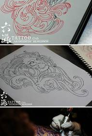 Modello tatuaggio tatuaggio braccio commel
