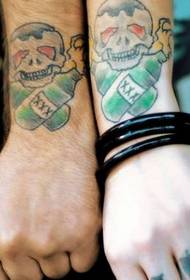 Paar arm kwade schedel tattoo