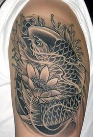 Mga gwapa nga fashion black ug white squid tattoo