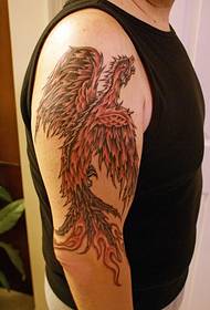 ແຂນ tattoo phoenix ຊອກຫາທີ່ດີແບບຄລາສສິກ