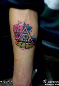 Ilustrația tatuajului de ochi de trandafir de culoare de braț
