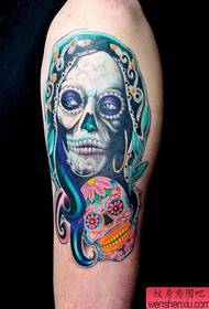 Spettacolo di tatuaggi, consiglia un braccio, colore europeo e americano, opere per tatuaggi